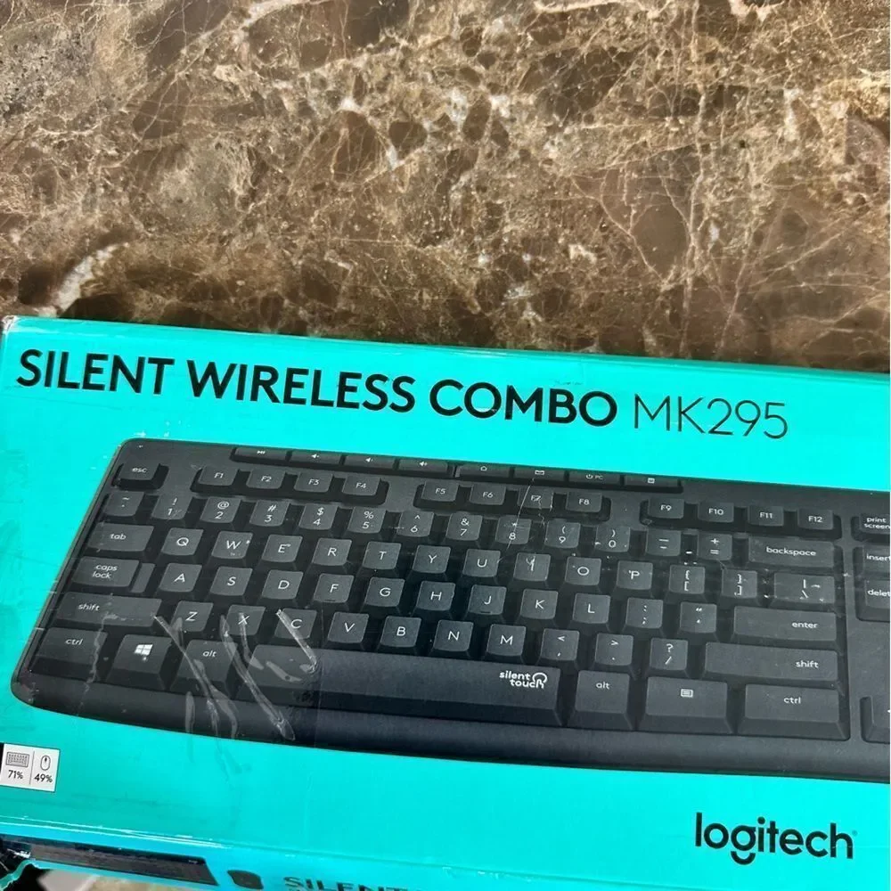 Logitech MK295 Silent Wireless Combo Keyboard and Mouse Set WITHOUT dongle